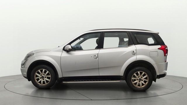 View Mahindra XUV500 Image 28 Used Mahindra XUV500 Image 28
