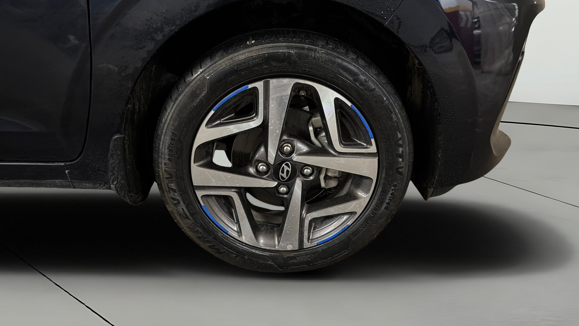 View 2023 Hyundai Aura SX MT CNG Image 40 Used 2023 Hyundai Aura SX MT CNG Image 40