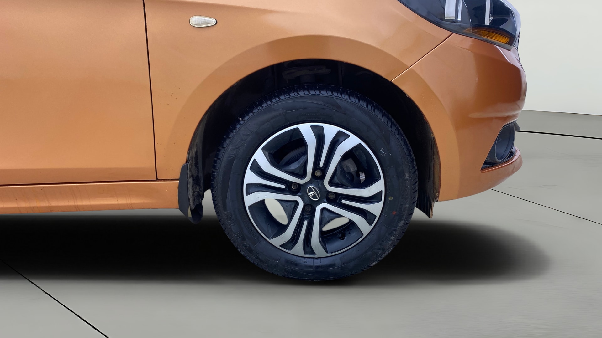 View 2016 Tata Tiago Revotorq XB Image 39 Used 2016 Tata Tiago Revotorq XB Image 39