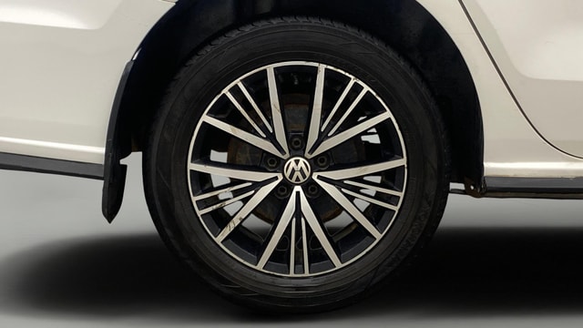 View Volkswagen Vento Image 23 Used Volkswagen Vento Image 23