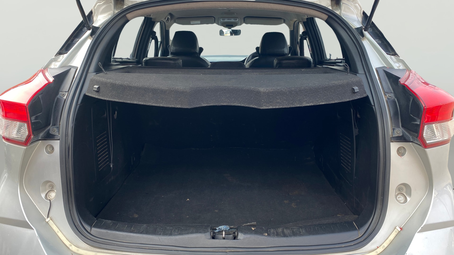 Used 2020 Nissan Kicks Used 2020 Nissan Kicks