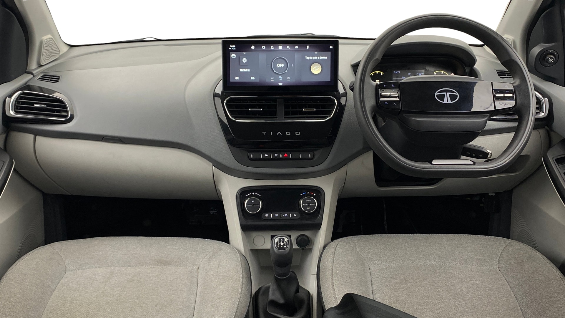 View 2025 Tata Tiago Revotorq XB Image 16 Used 2025 Tata Tiago Revotorq XB Image 16