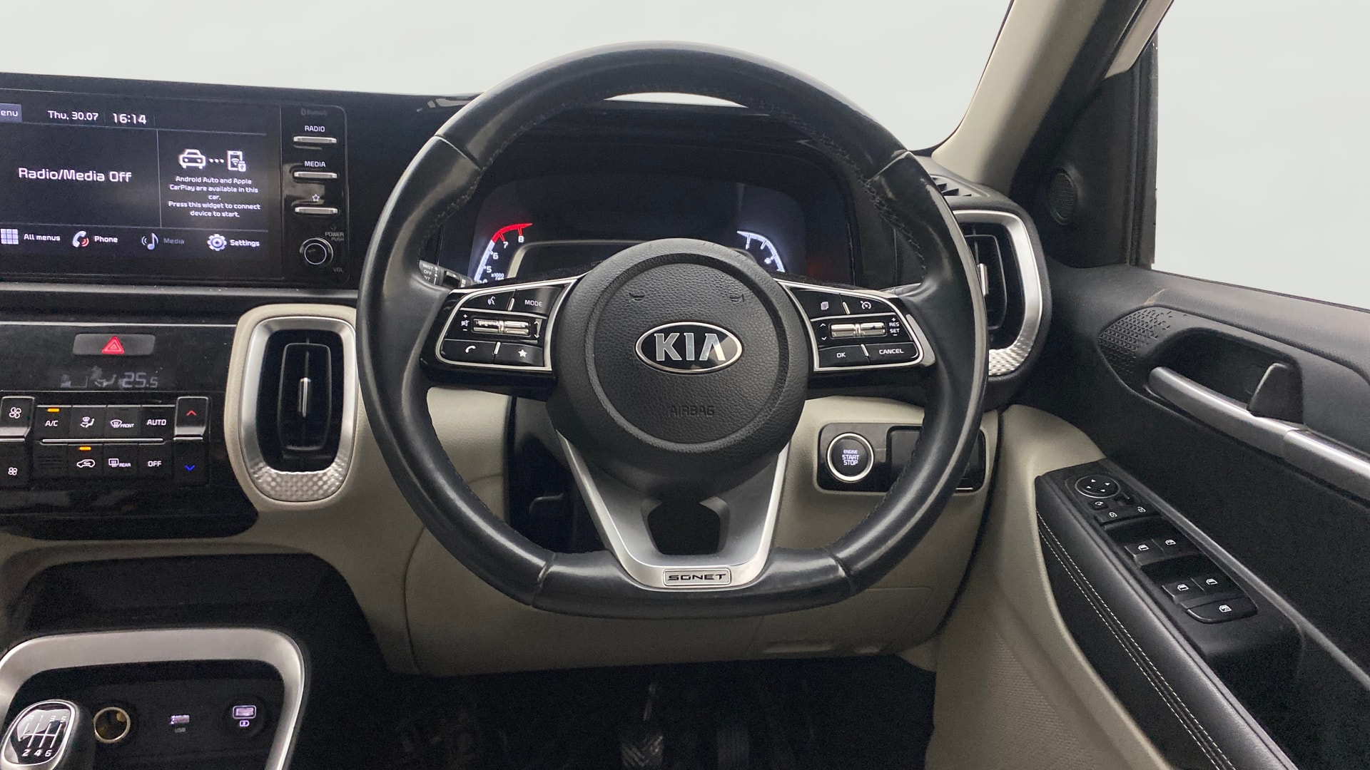 View 2021 Kia Sonet HTX iMT Petrol Image 21 Used 2021 Kia Sonet HTX iMT Petrol Image 21