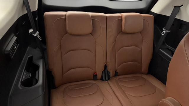 View MG Hector Plus Image 10 Used MG Hector Plus Image 10