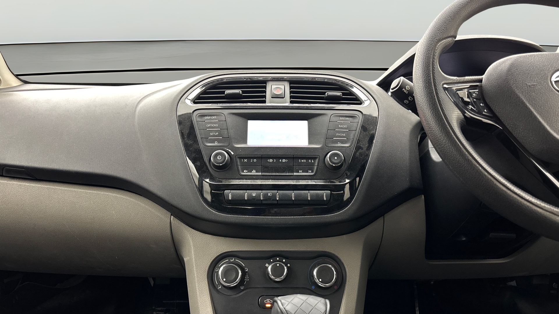 View 2018 Tata Tiago Revotorq XB Image 17 Used 2018 Tata Tiago Revotorq XB Image 17