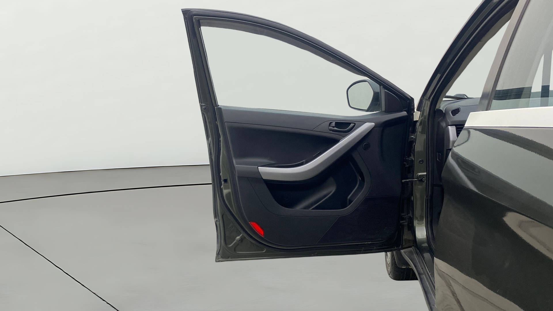 View 2023 Tata Nexon Revotron XE Image 32 Used 2023 Tata Nexon Revotron XE Image 32