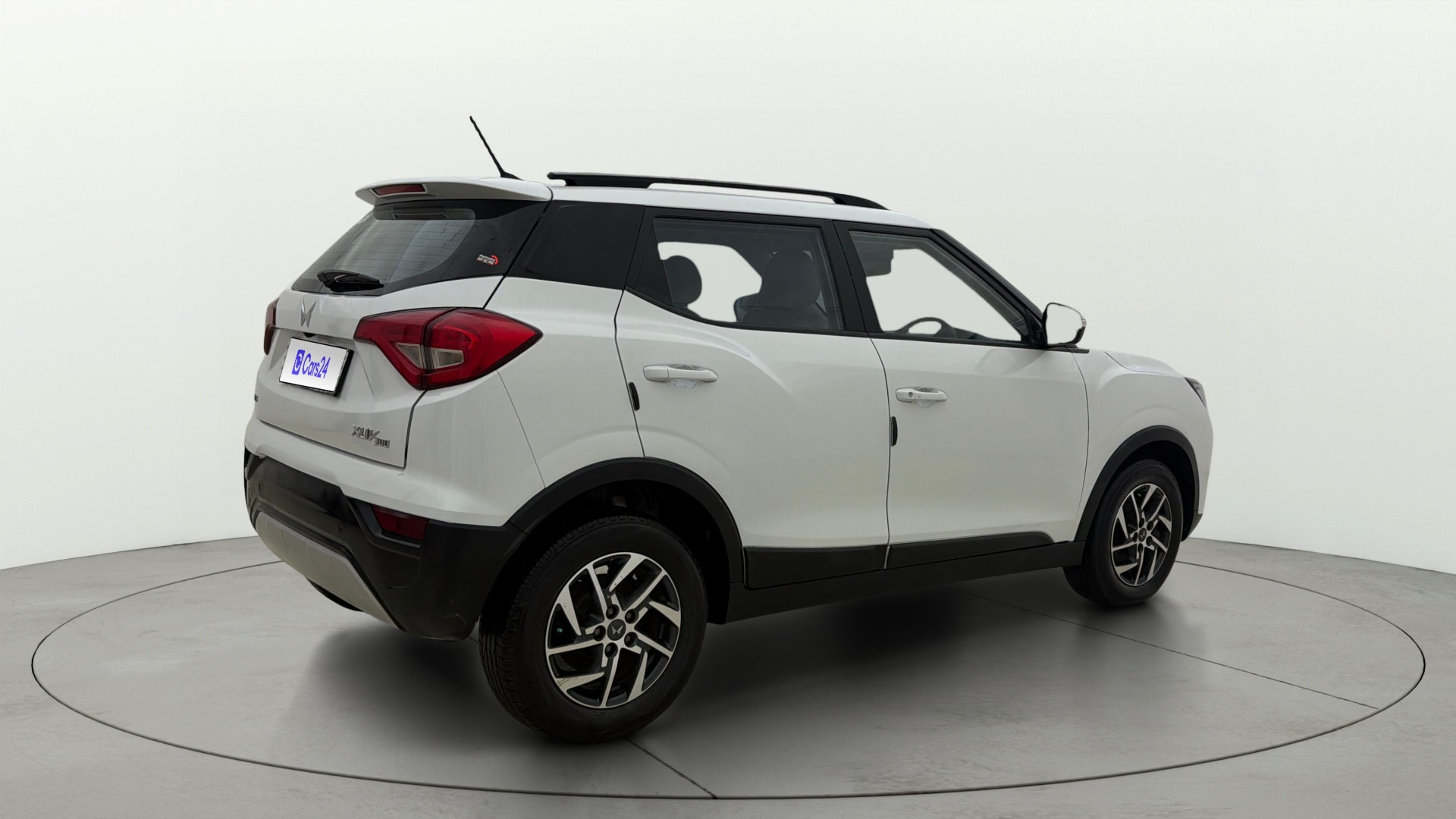 Used 2025 Mahindra XUV300 Used 2025 Mahindra XUV300