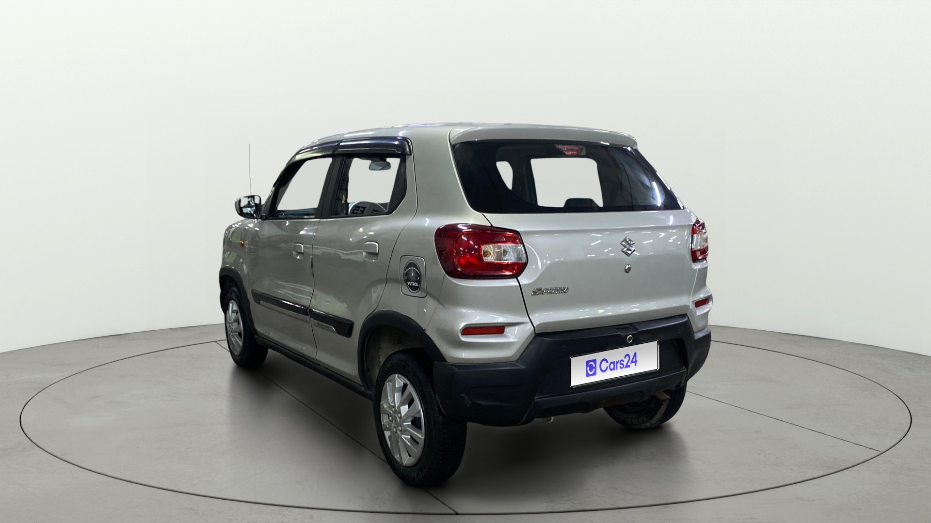 View 2021 Maruti Suzuki 1000 Base Variant Image 2 Used 2021 Maruti Suzuki 1000 Base Variant Image 2