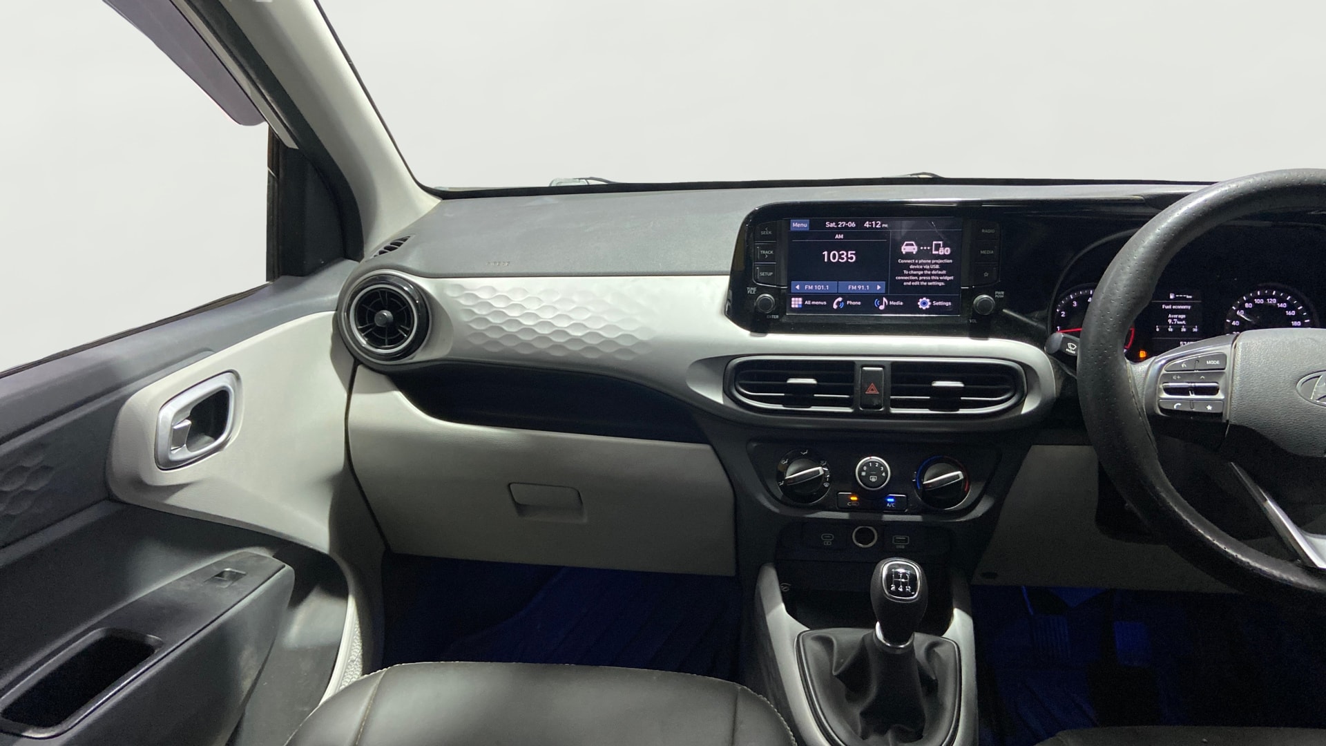 View 2023 Hyundai Grand i10 Nios Sportz Petrol Image 17 Used 2023 Hyundai Grand i10 Nios Sportz Petrol Image 17