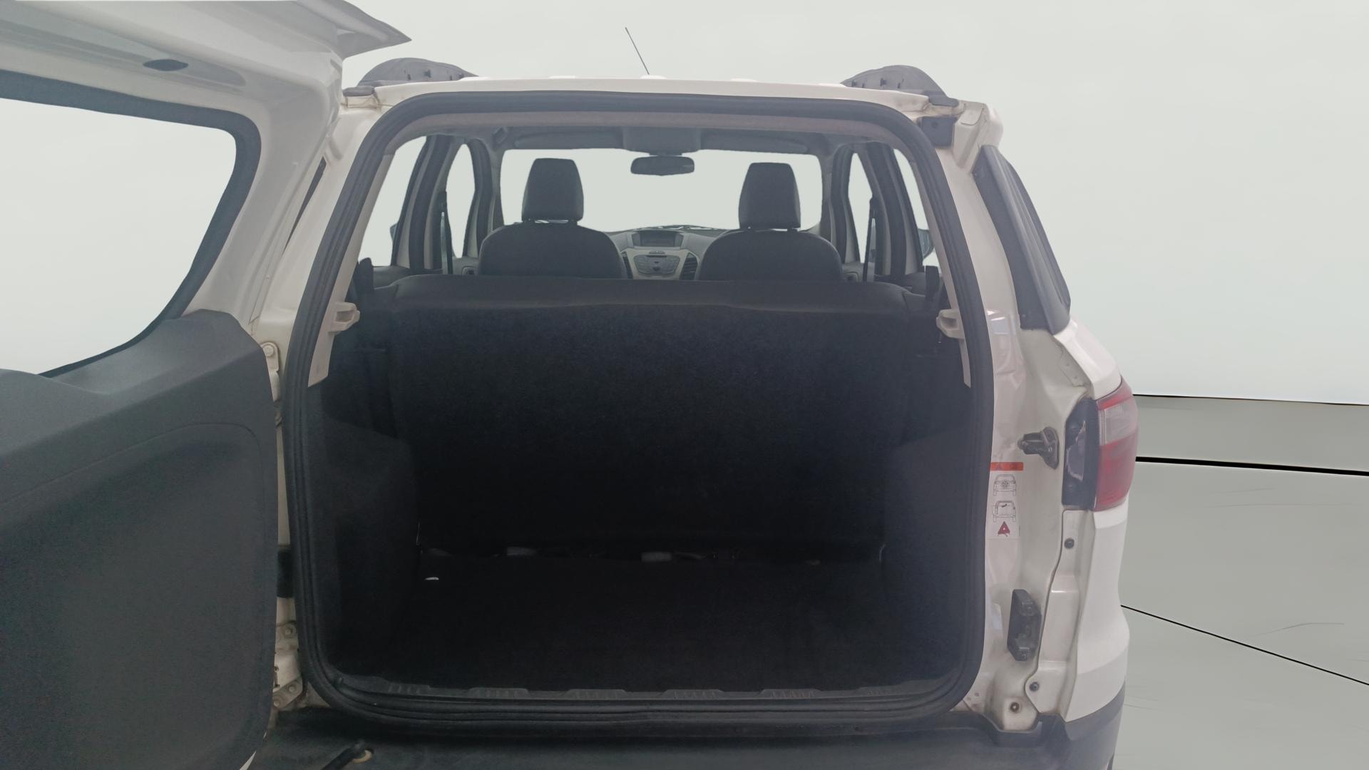 View 2015 Ford EcoSport 1.5 TDCi Diesel Ambiente BS IV Image 36 Used 2015 Ford EcoSport 1.5 TDCi Diesel Ambiente BS IV Image 36
