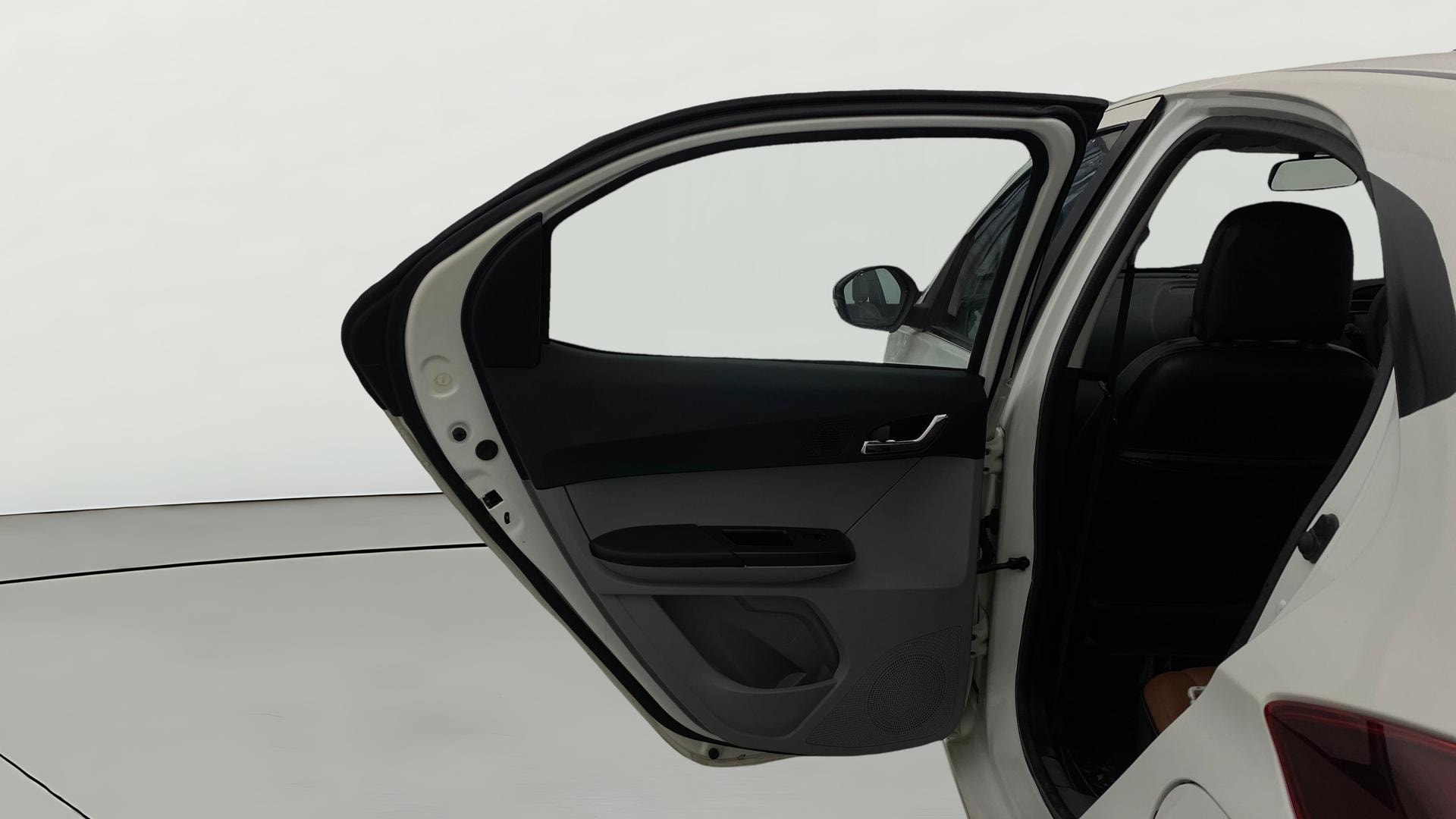 View 2021 Tata Tiago Revotorq XB Image 22 Used 2021 Tata Tiago Revotorq XB Image 22