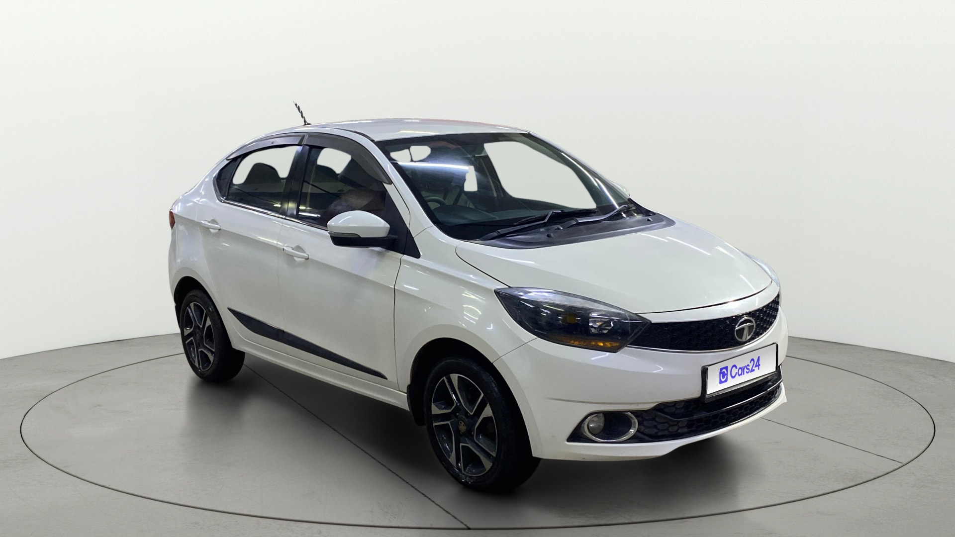 View 2017 Tata Tigor XZ (O) Petrol Image 21 Used 2017 Tata Tigor XZ (O) Petrol Image 21