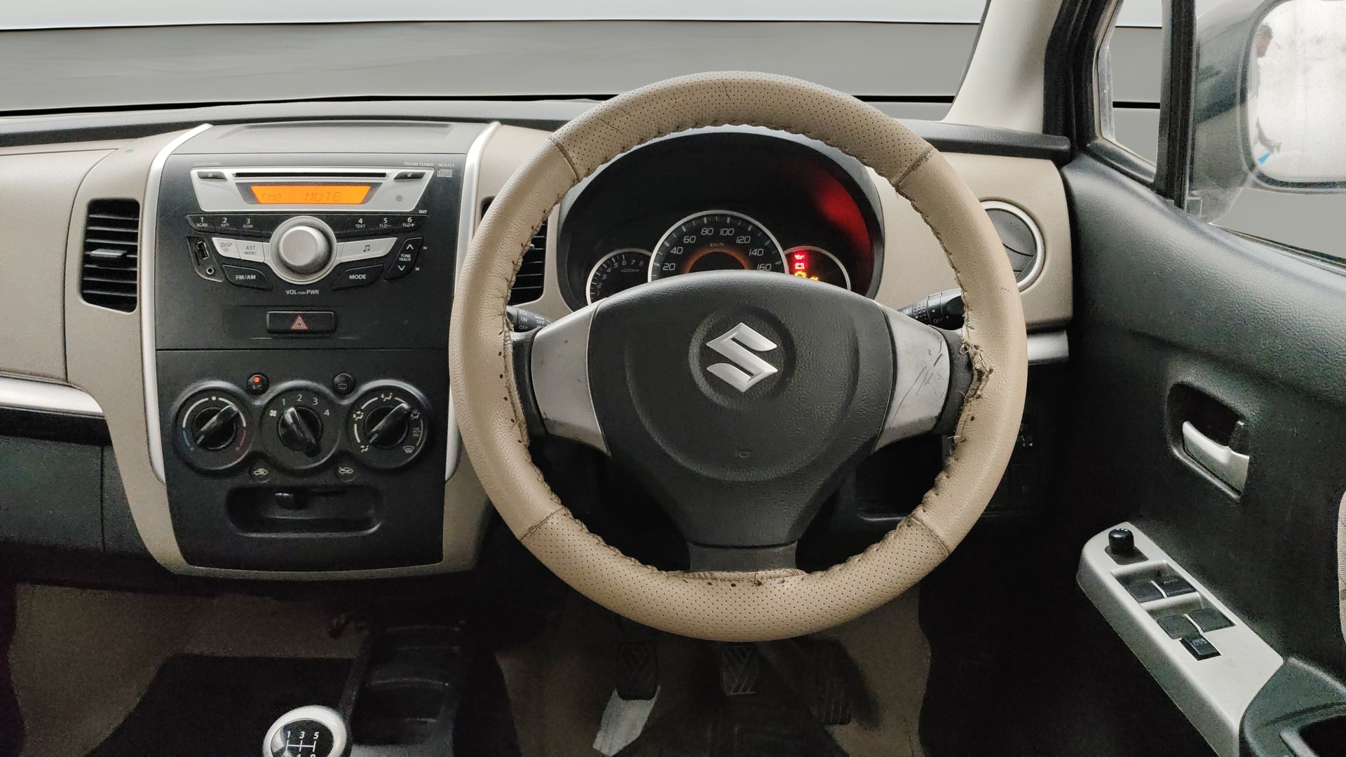 View 2016 Maruti Suzuki 1000 Base Variant Image 20 Used 2016 Maruti Suzuki 1000 Base Variant Image 20