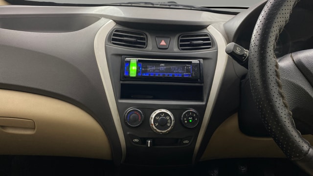 View Hyundai EON Image 17 Used Hyundai EON Image 17