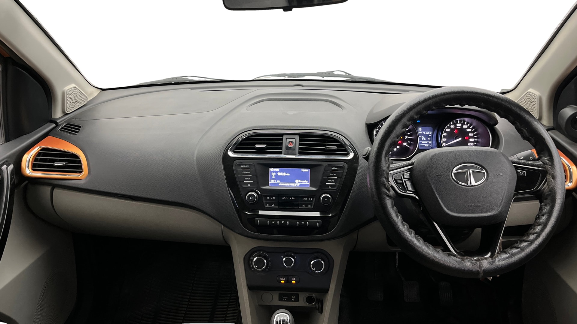 View 2018 Tata Tiago Revotorq XB Image 29 Used 2018 Tata Tiago Revotorq XB Image 29