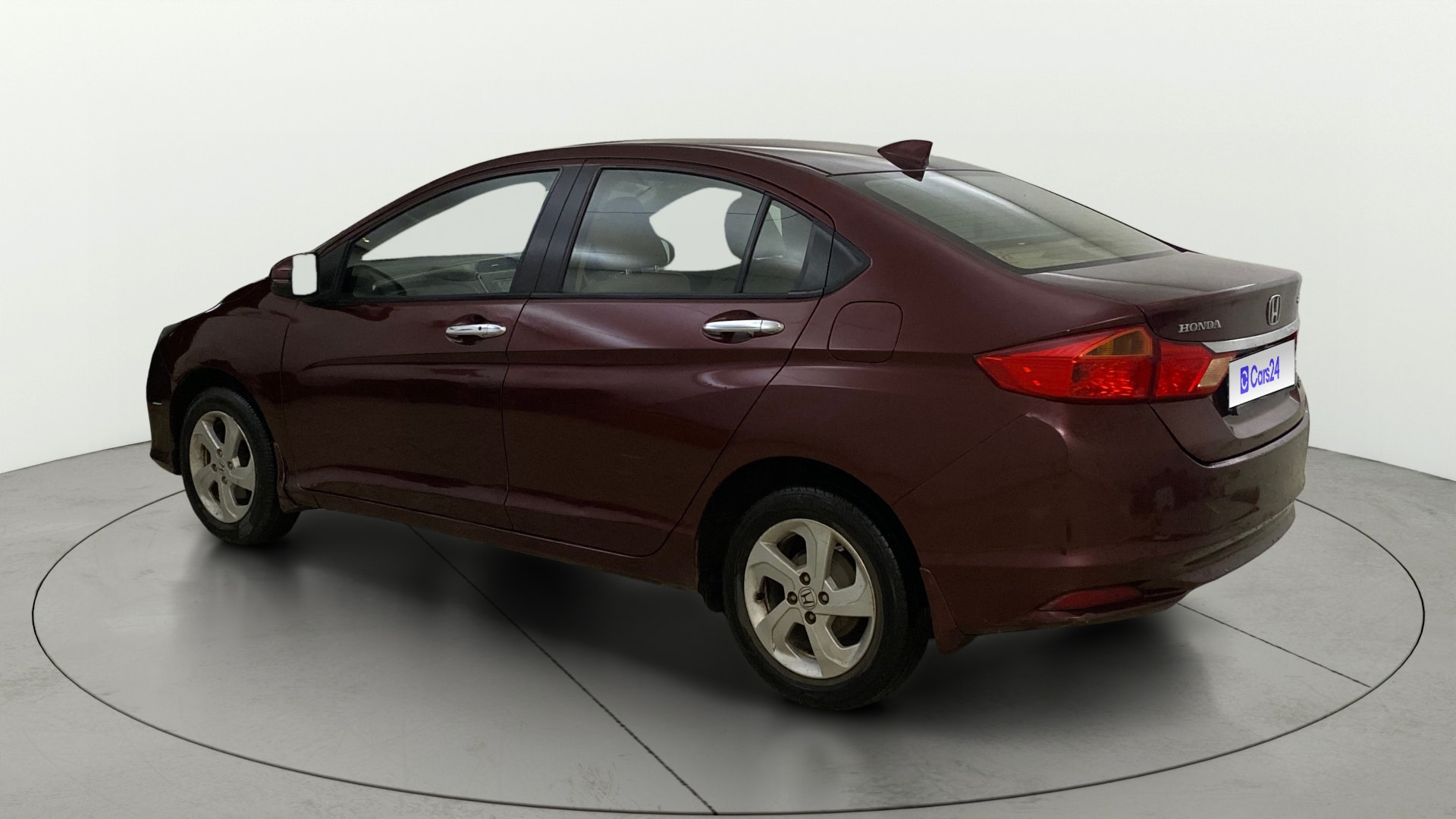 View 2016 Honda City ZX MT Diesel Anniversary Edition Image 2 Used 2016 Honda City ZX MT Diesel Anniversary Edition Image 2