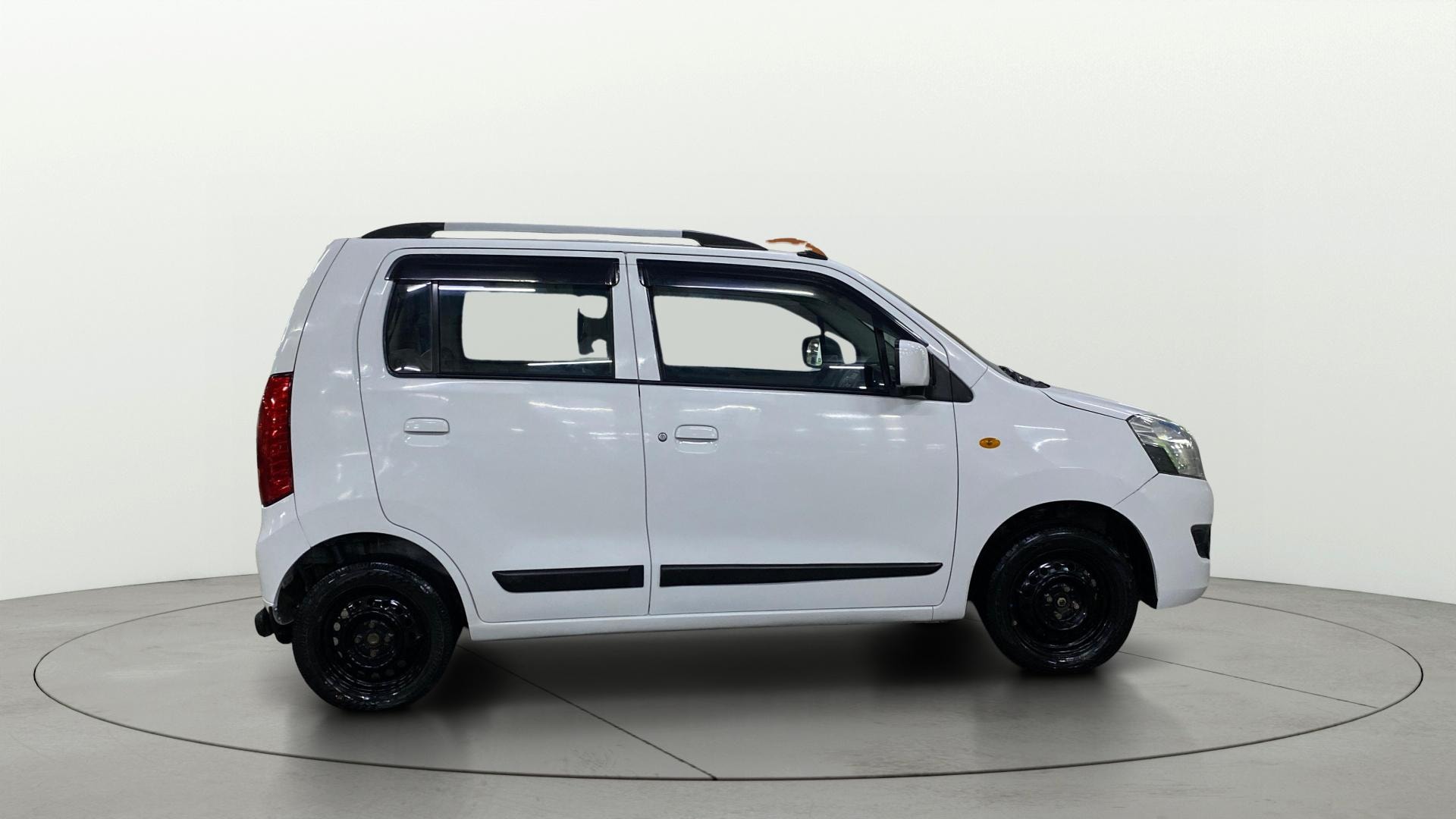 View 2015 Maruti Suzuki 1000 Base Variant Image 8 Used 2015 Maruti Suzuki 1000 Base Variant Image 8