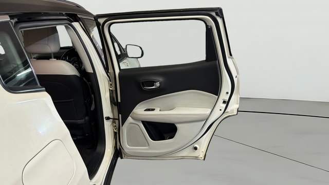 View Jeep Compass Image 5 Used Jeep Compass Image 5