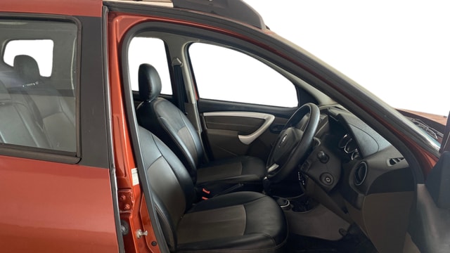 View Renault Duster Image 25 Used Renault Duster Image 25