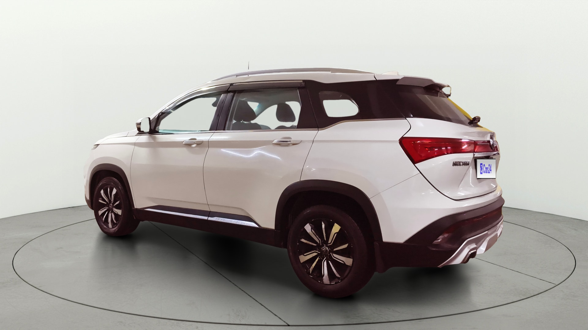 View 2020 MG Hector Sharp Diesel Image 2 Used 2020 MG Hector Sharp Diesel Image 2