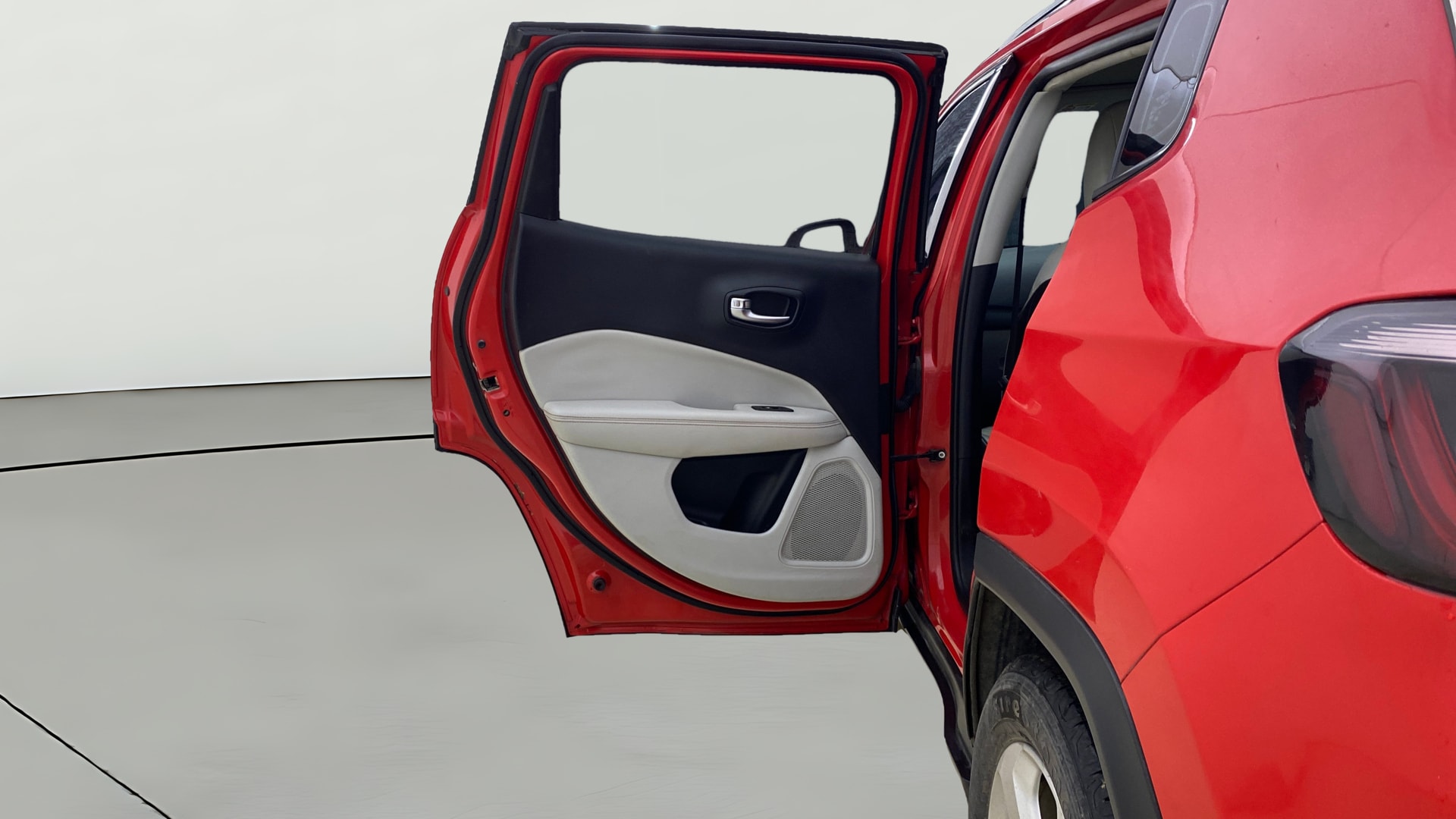 View 2019 Jeep Compass Limited 1.4 Multi AIR Petrol DDCT AT BS IV Image 22 Used 2019 Jeep Compass Limited 1.4 Multi AIR Petrol DDCT AT BS IV Image 22