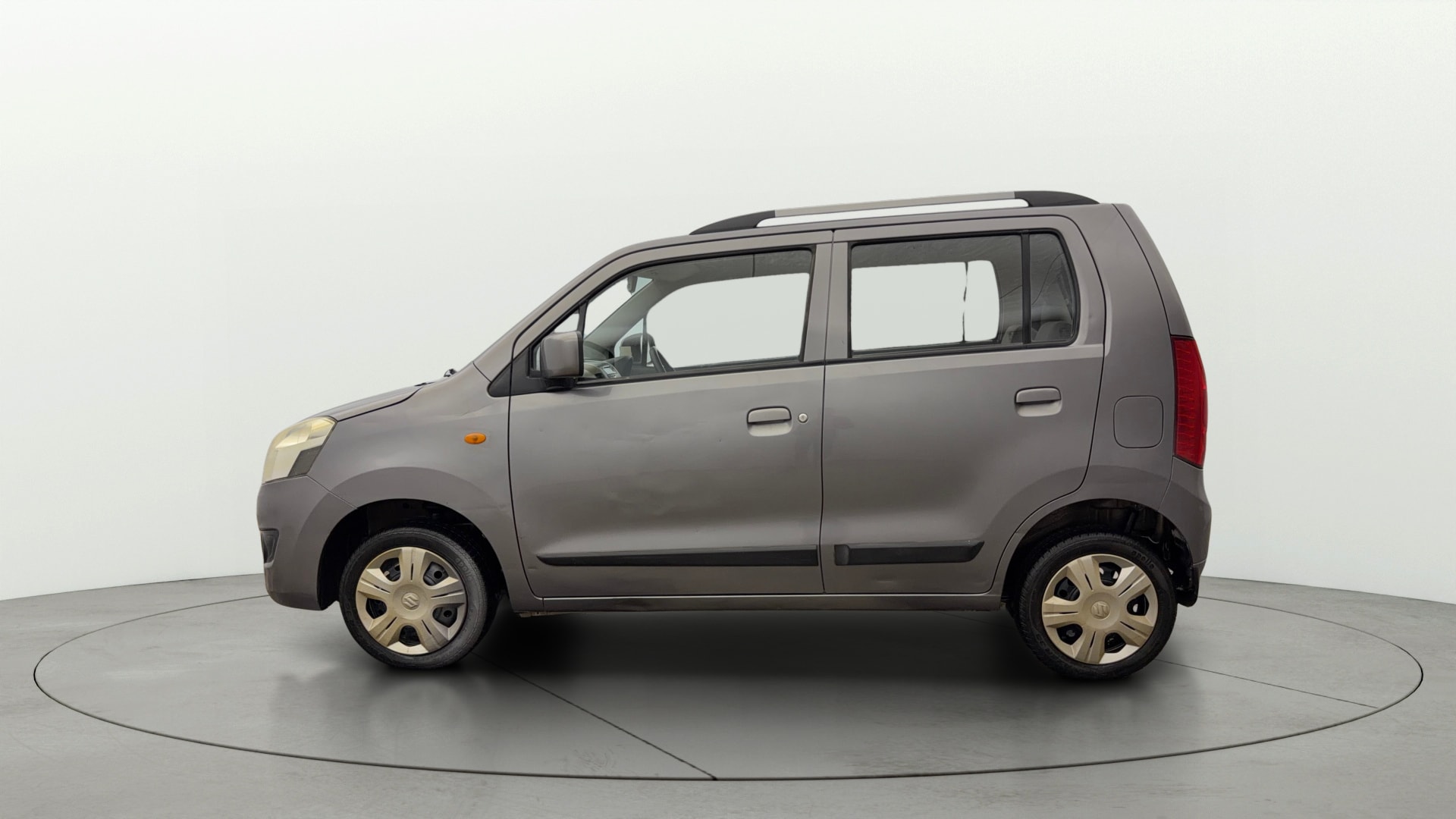 View 2015 Maruti Suzuki 1000 Base Variant Image 25 Used 2015 Maruti Suzuki 1000 Base Variant Image 25