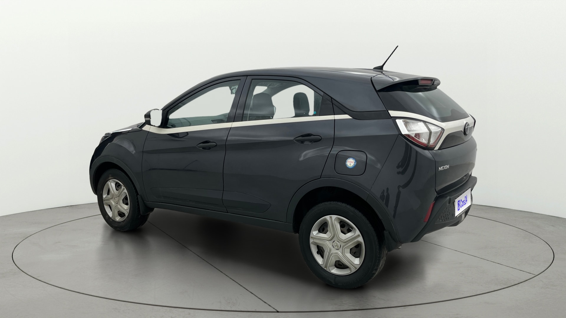 View 2020 Tata Nexon Revotron XMA AMT Image 2 Used 2020 Tata Nexon Revotron XMA AMT Image 2