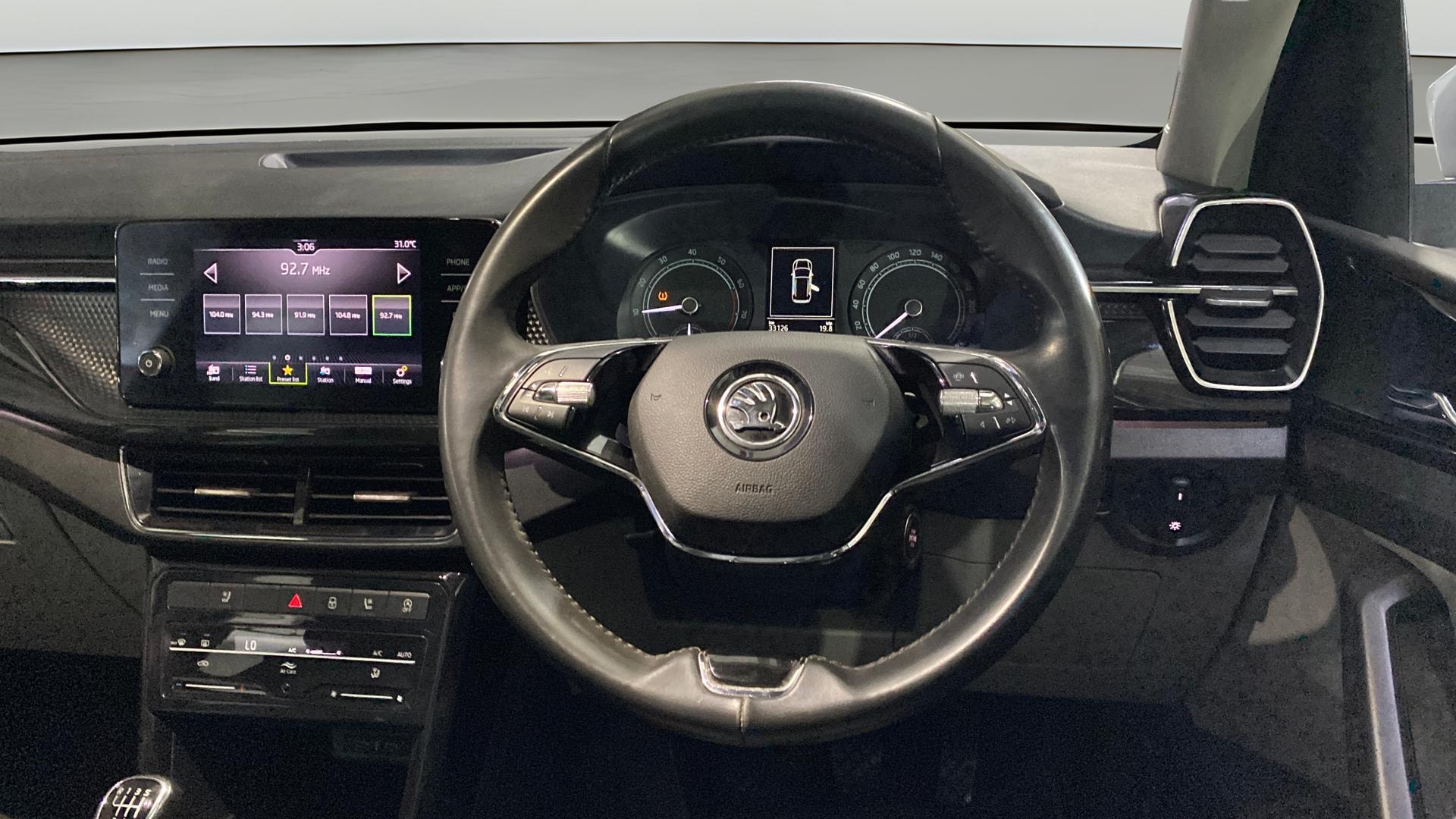 View 2023 Skoda Kushaq Style 1.0 TSI MT Image 13 Used 2023 Skoda Kushaq Style 1.0 TSI MT Image 13