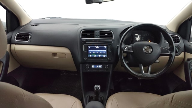 View Skoda Rapid Image 15 Used Skoda Rapid Image 15