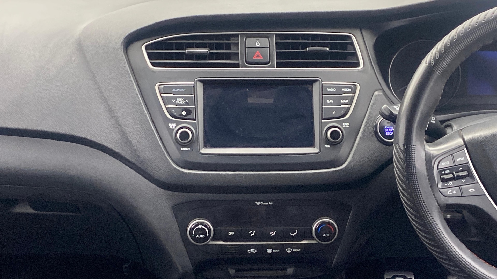 View 2019 Hyundai i20 Active 1.2 SX Image 32 Used 2019 Hyundai i20 Active 1.2 SX Image 32