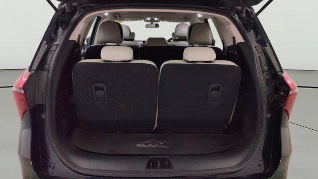 View Mahindra XUV700 Image 39 Used Mahindra XUV700 Image 39