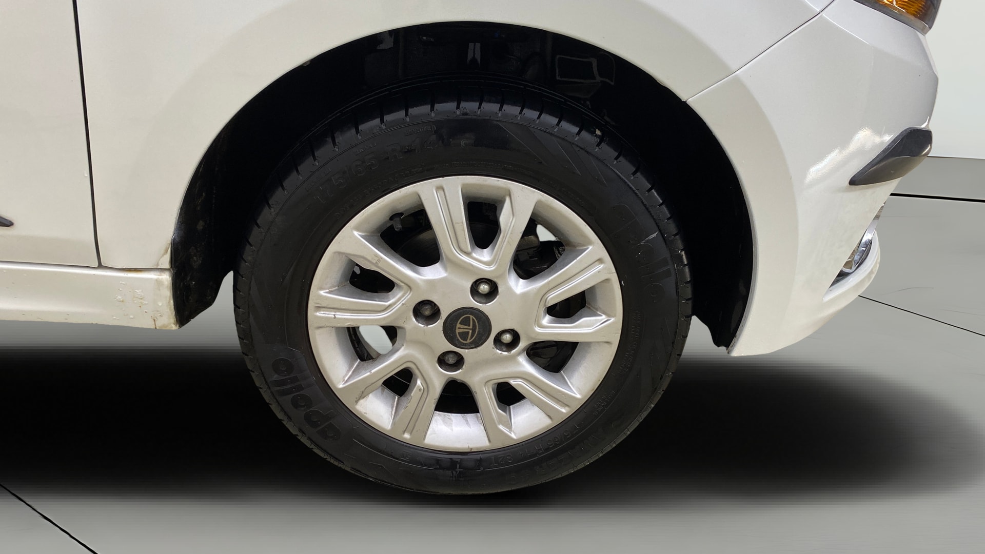 View 2017 Tata Tiago Revotorq XB Image 39 Used 2017 Tata Tiago Revotorq XB Image 39
