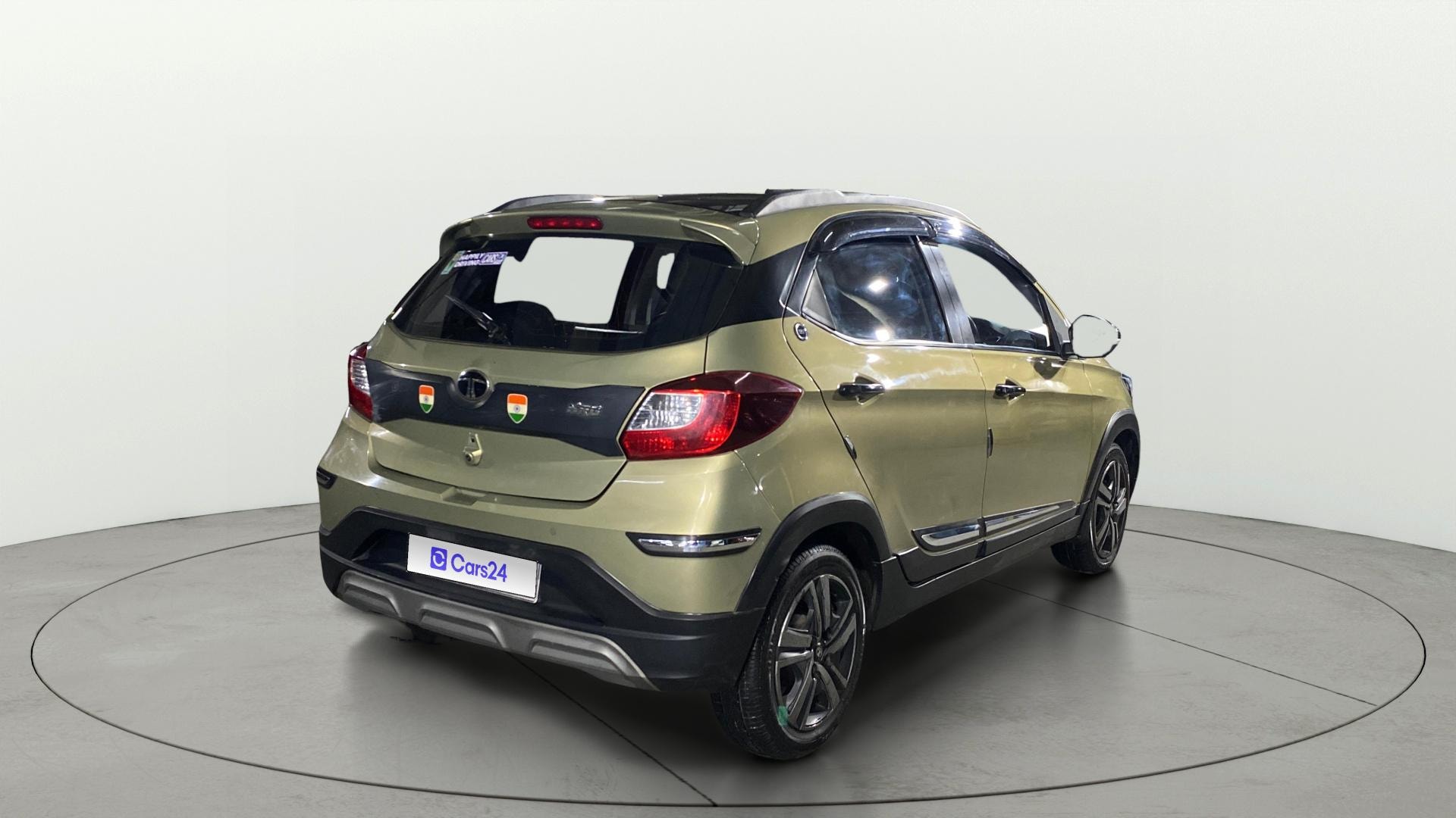View 2024 Tata Tiago NRG XZ Revotron Image 45 Used 2024 Tata Tiago NRG XZ Revotron Image 45