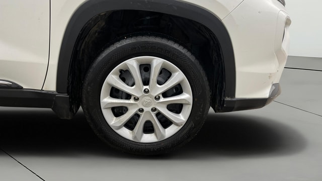 View Toyota Urban Cruiser Hyryder Image 41 Used Toyota Urban Cruiser Hyryder Image 41