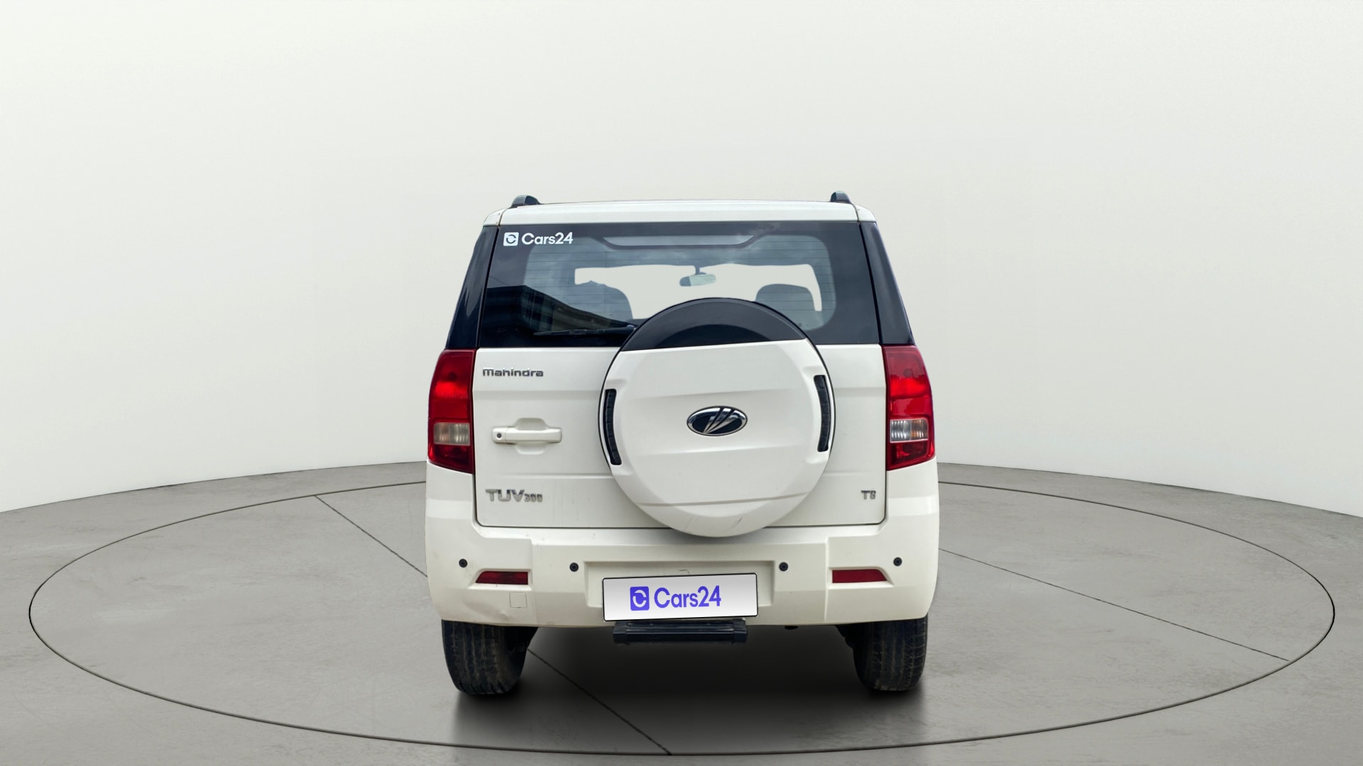 View 2017 Mahindra TUV300 T8 Image 41 Used 2017 Mahindra TUV300 T8 Image 41