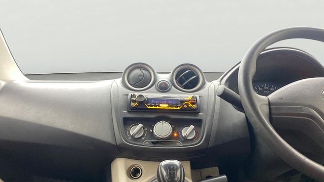 View Datsun Go Image 17 Used Datsun Go Image 17