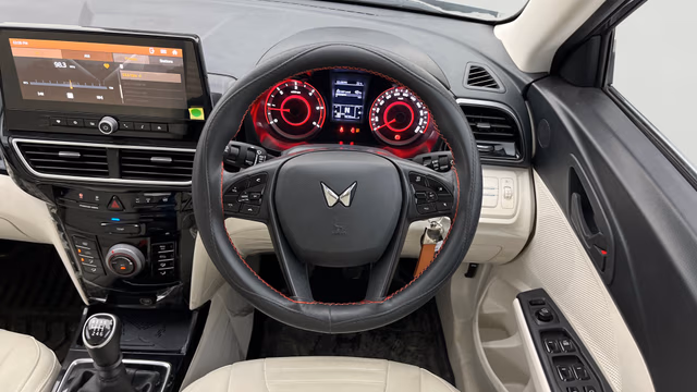 View Mahindra XUV 3XO Image 21 Used Mahindra XUV 3XO Image 21