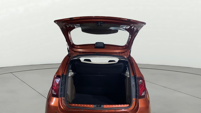 View Renault Duster Image 36 Used Renault Duster Image 36