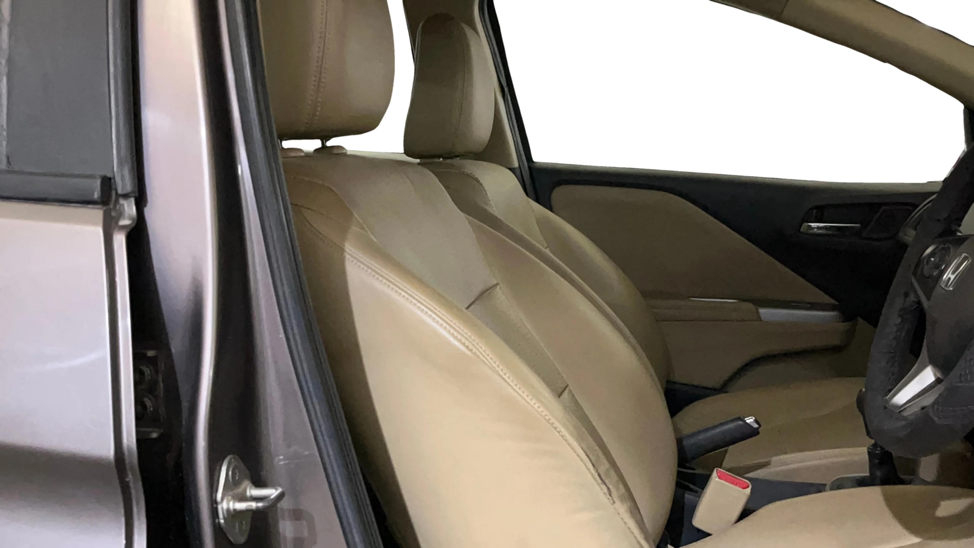 View 2015 Honda City ZX MT Diesel Anniversary Edition Image 18 Used 2015 Honda City ZX MT Diesel Anniversary Edition Image 18