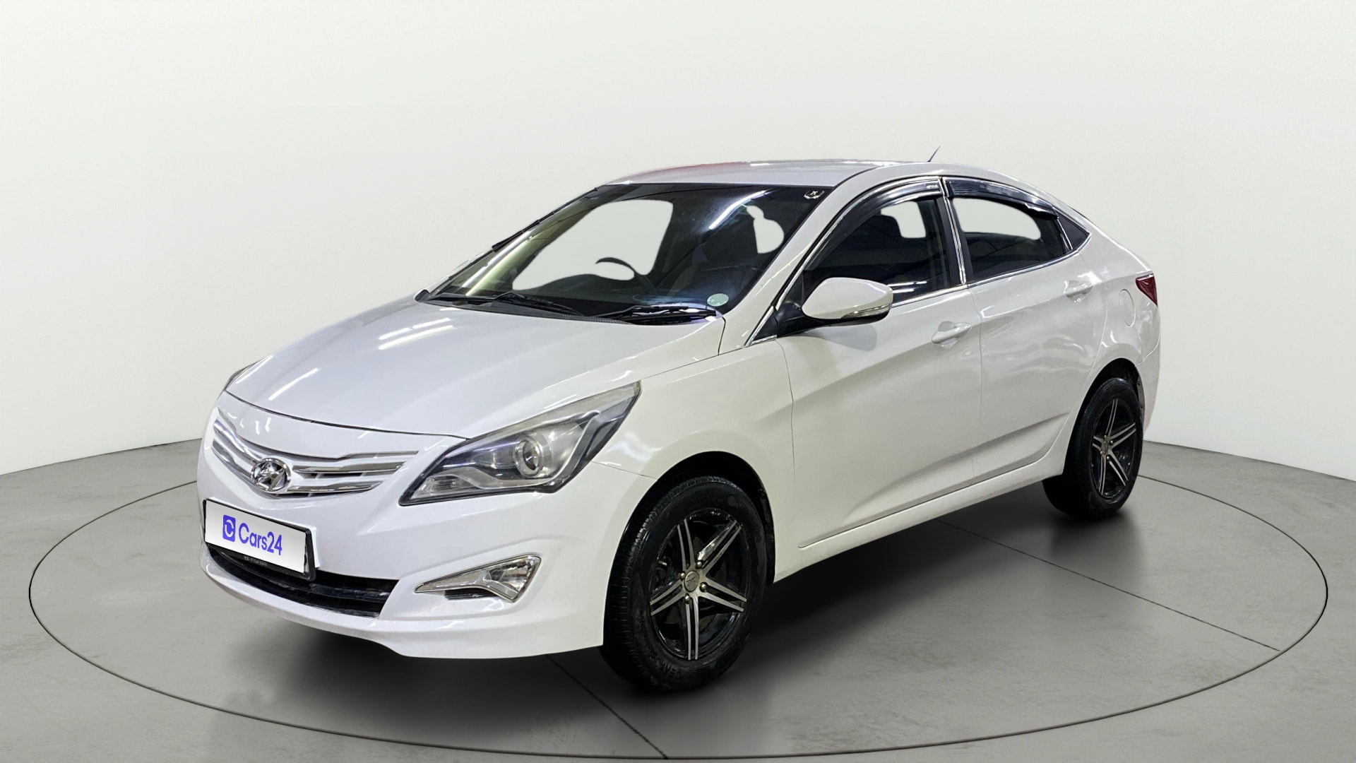 View 2015 Hyundai Verna 1.6 VTVT S Image 35 Used 2015 Hyundai Verna 1.6 VTVT S Image 35