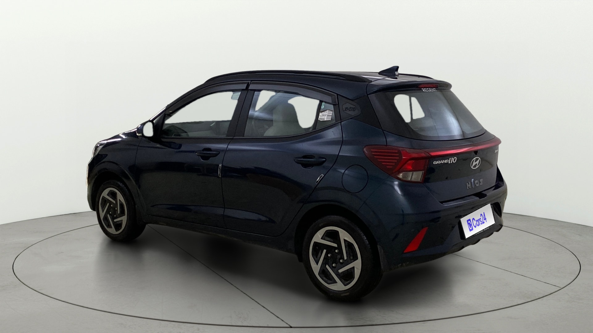 View 2025 Hyundai Grand i10 Nios Sportz Petrol AMT Image 2 Used 2025 Hyundai Grand i10 Nios Sportz Petrol AMT Image 2