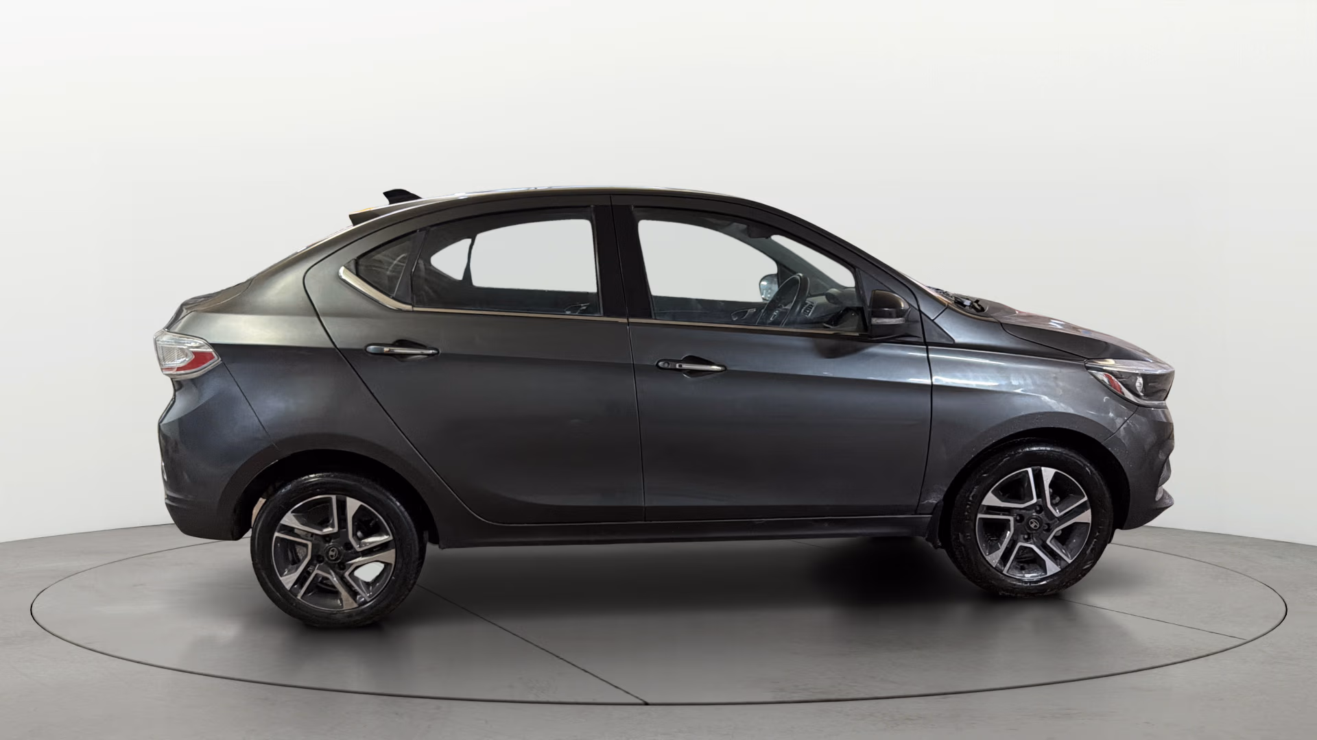 View 2021 Tata Tigor XE Diesel Image 26 Used 2021 Tata Tigor XE Diesel Image 26