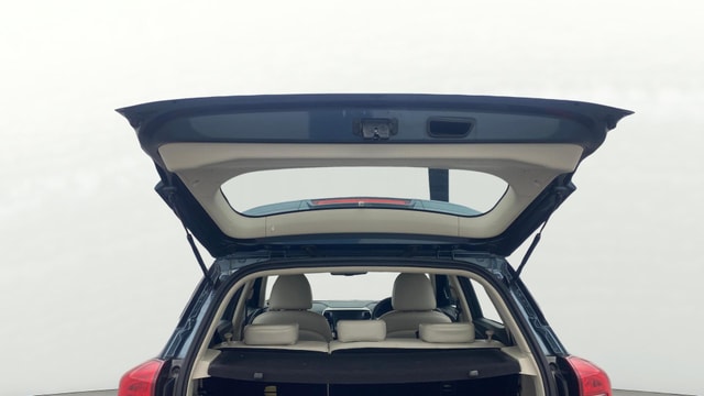 View Mahindra XUV300 Image 32 Used Mahindra XUV300 Image 32