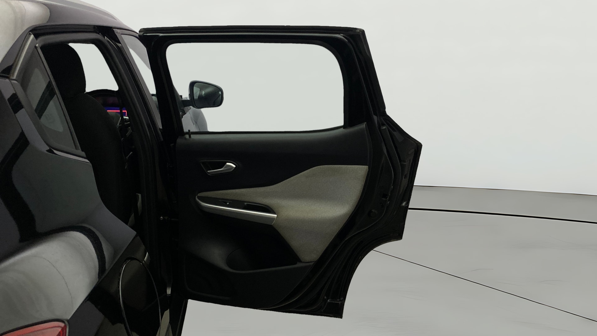 View 2024 Nissan Magnite XV Image 7 Used 2024 Nissan Magnite XV Image 7