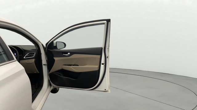 View Hyundai Verna Image 48 Used Hyundai Verna Image 48