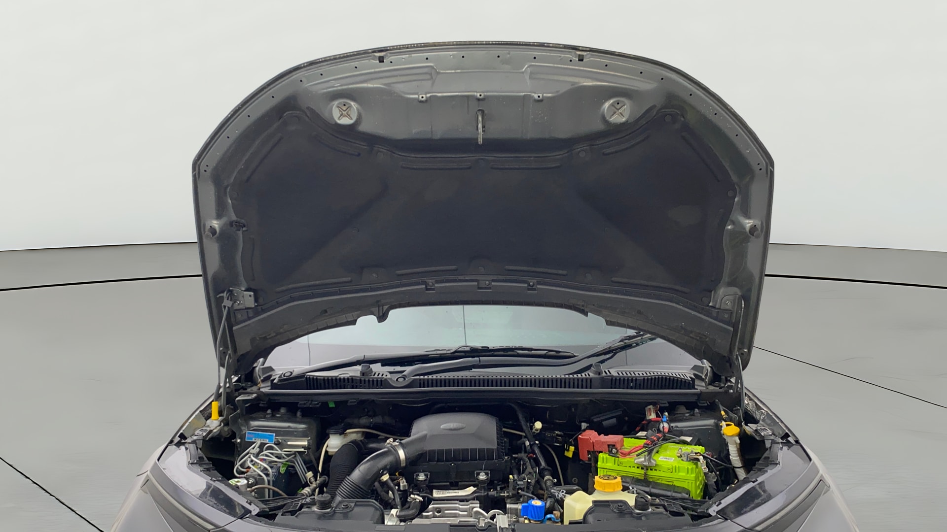 View 2025 Tata Curvv Smart 1.2 Revotron Petrol 6MT Image 33 Used 2025 Tata Curvv Smart 1.2 Revotron Petrol 6MT Image 33