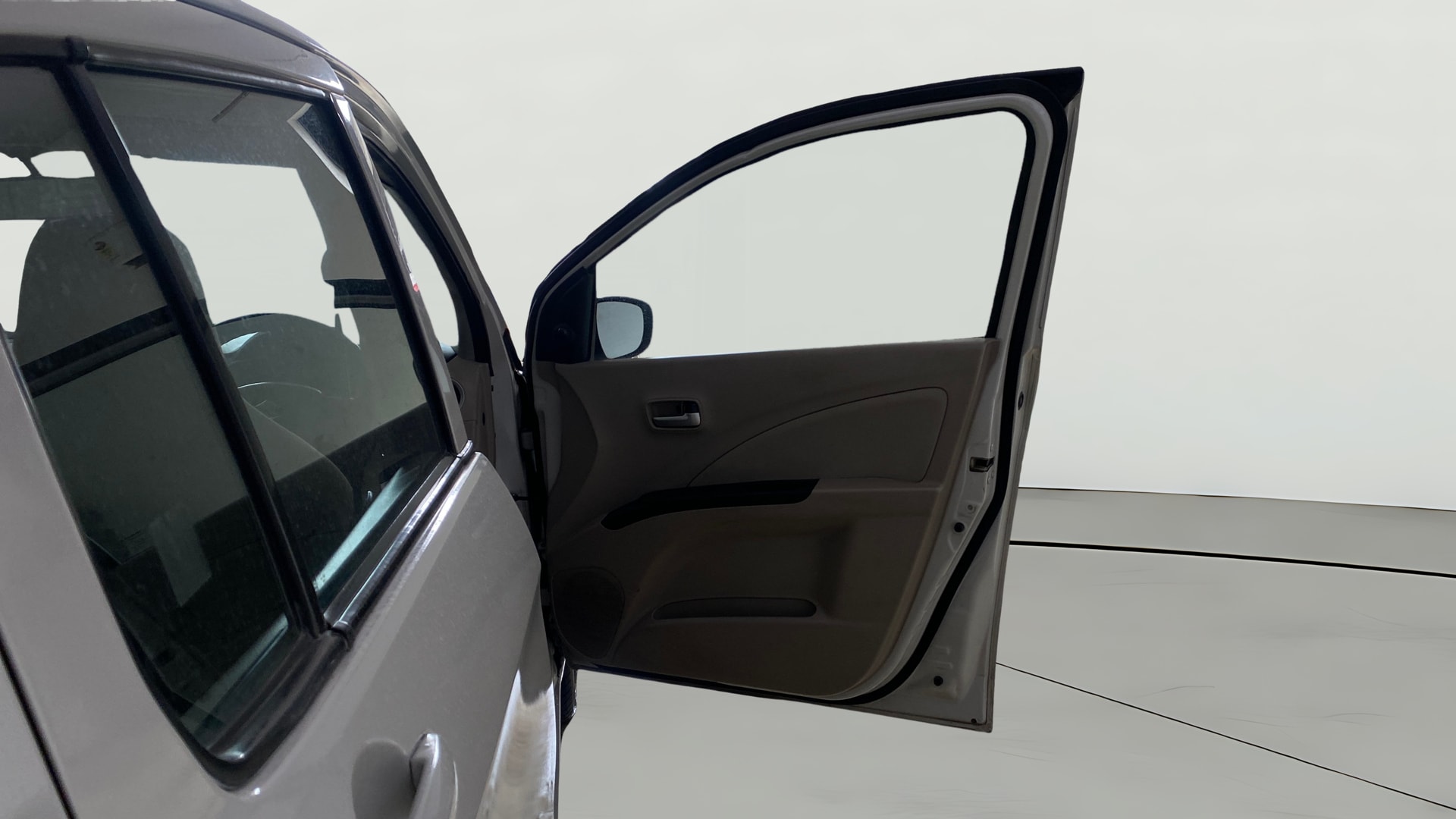 View 2019 Maruti Suzuki 1000 Base Variant Image 43 Used 2019 Maruti Suzuki 1000 Base Variant Image 43