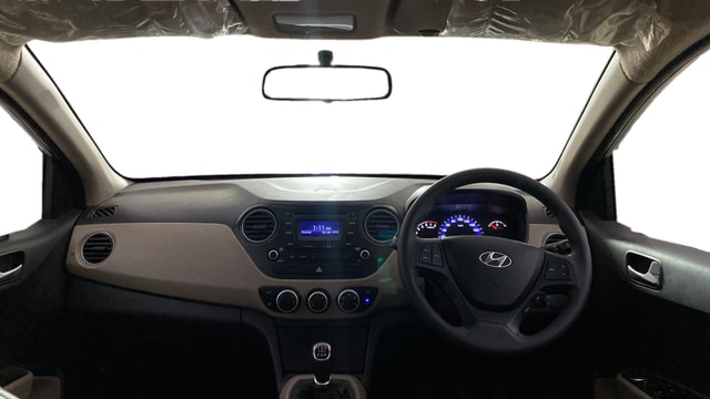 View Hyundai Xcent Image 15 Used Hyundai Xcent Image 15