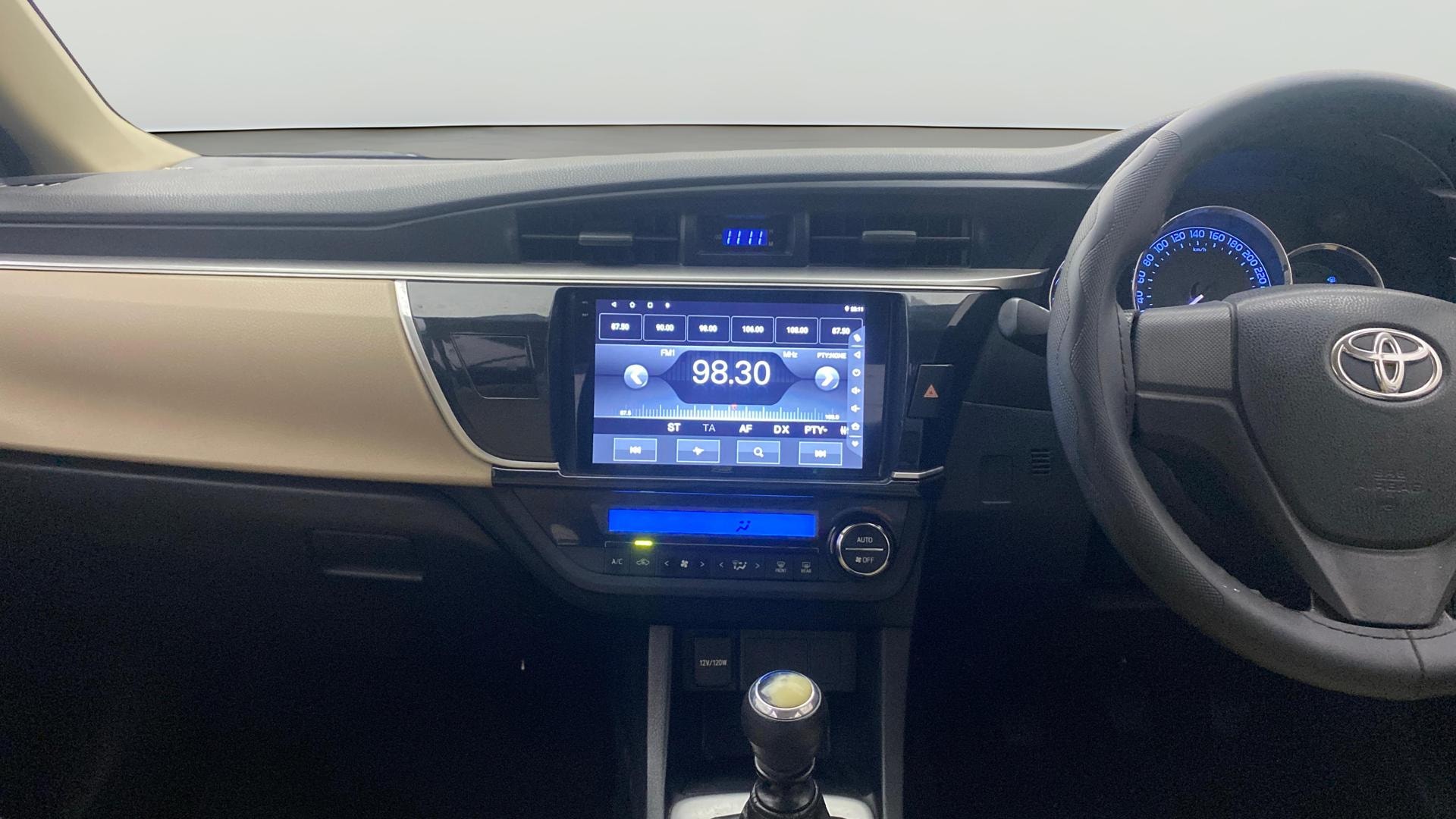 View 2015 Toyota Corolla Altis Diesel J Image 17 Used 2015 Toyota Corolla Altis Diesel J Image 17