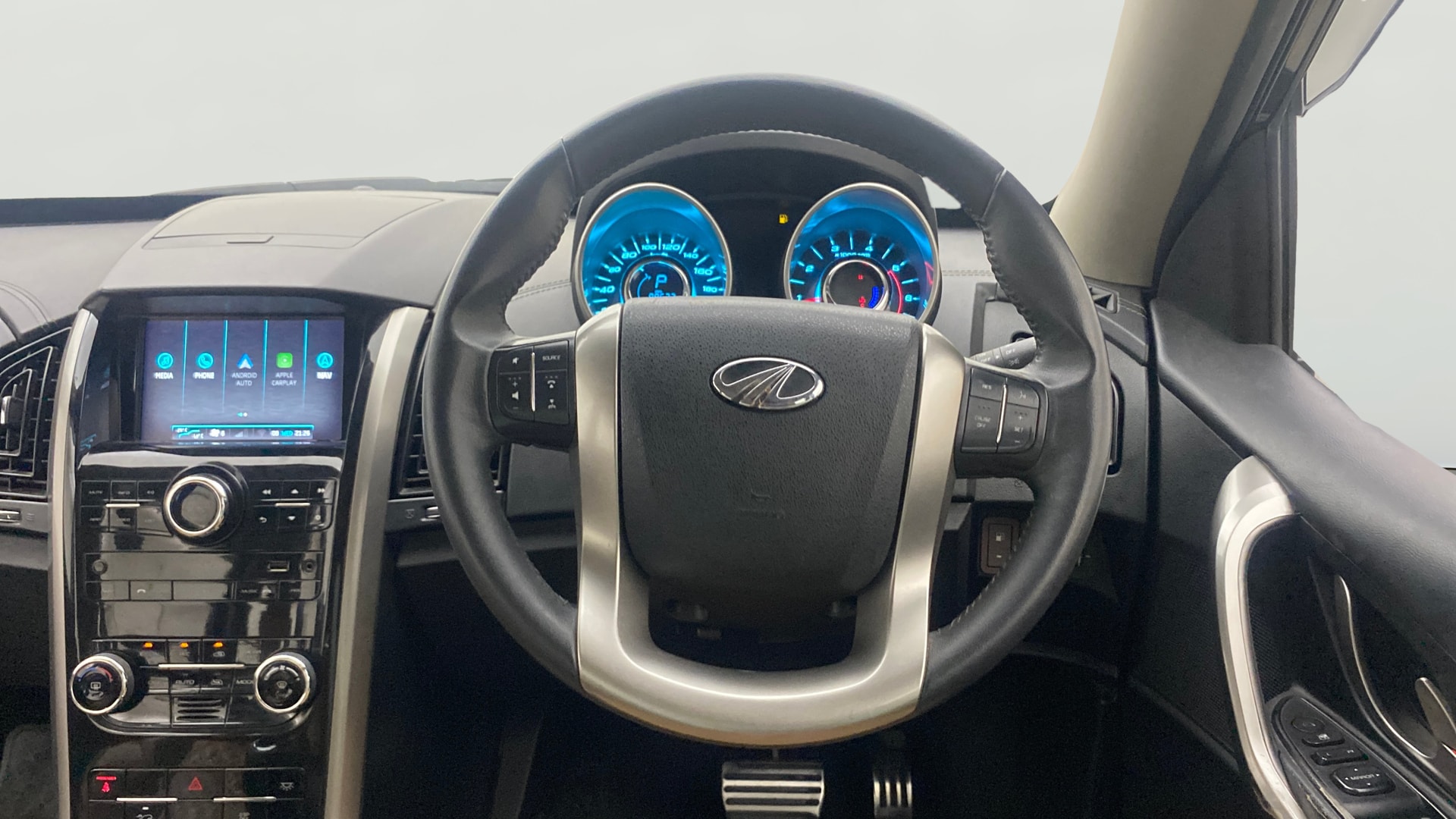 Used 2018 Mahindra XUV500 Used 2018 Mahindra XUV500